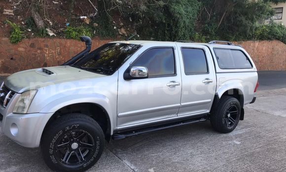 Buy Used Isuzu KB Other Car in Maputo in Maputo
