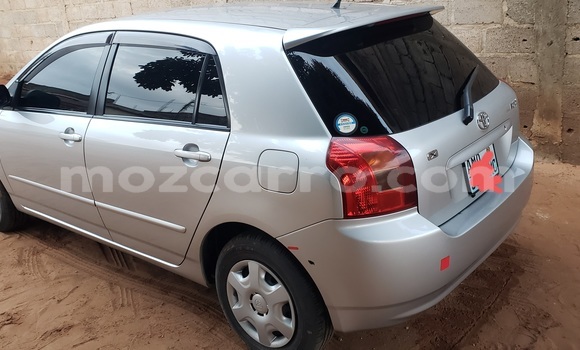 Comprar Usado Toyota Runx Prata Carro em Maputo em Maputo