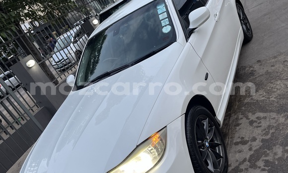 Comprar Usado BMW 3-Series Branco Carro em Maputo em Maputo Comprar Usado BMW 3-Series Branco Carro em Maputo em Maputo