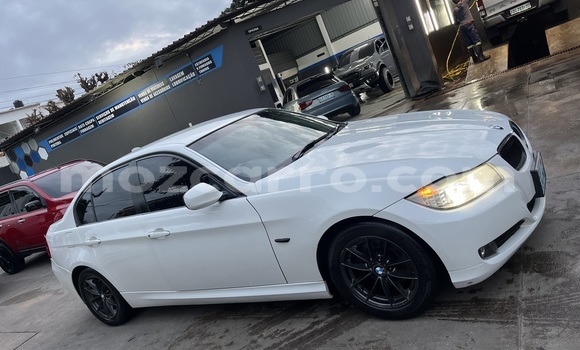 Comprar Usado BMW 3-Series Branco Carro em Maputo em Maputo Comprar Usado BMW 3-Series Branco Carro em Maputo em Maputo
