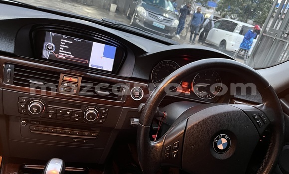 Comprar Usado BMW 3-Series Branco Carro em Maputo em Maputo Comprar Usado BMW 3-Series Branco Carro em Maputo em Maputo
