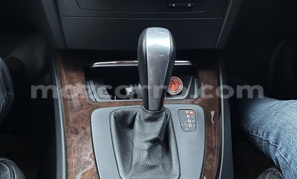 Comprar Usado BMW 3-Series Branco Carro em Maputo em Maputo Comprar Usado BMW 3-Series Branco Carro em Maputo em Maputo