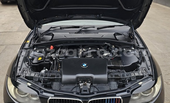 Nunua Ilio tumika BMW 1-Series Nyeusi Gari ndani ya Maputo nchini Maputo Nunua Ilio tumika BMW 1-Series Nyeusi Gari ndani ya Maputo nchini Maputo