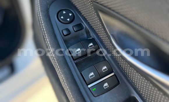 Tenga Tsaru BMW 5-Series Chena Mota in Maputo in Maputo Tenga Tsaru BMW 5-Series Chena Mota in Maputo in Maputo