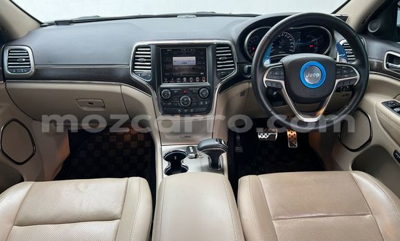 Nunua Ilio tumika Jeep Grand Cherokee Bluu Gari ndani ya Maputo nchini Maputo Nunua Ilio tumika Jeep Grand Cherokee Bluu Gari ndani ya Maputo nchini Maputo