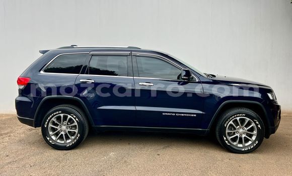 Nunua Ilio tumika Jeep Grand Cherokee Bluu Gari ndani ya Maputo nchini Maputo Nunua Ilio tumika Jeep Grand Cherokee Bluu Gari ndani ya Maputo nchini Maputo