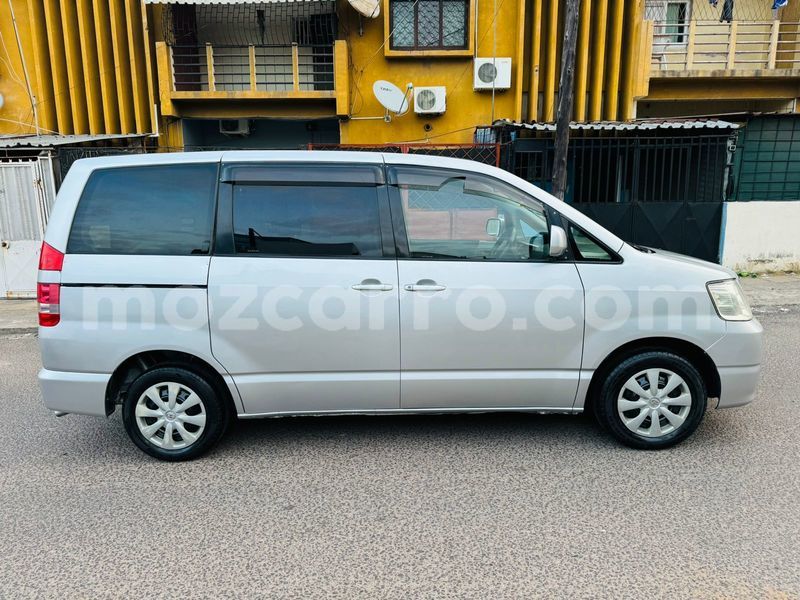 Big with watermark toyota noah maputo maputo 26876