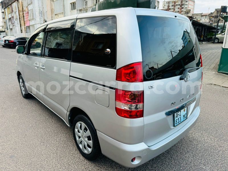 Big with watermark toyota noah maputo maputo 26876