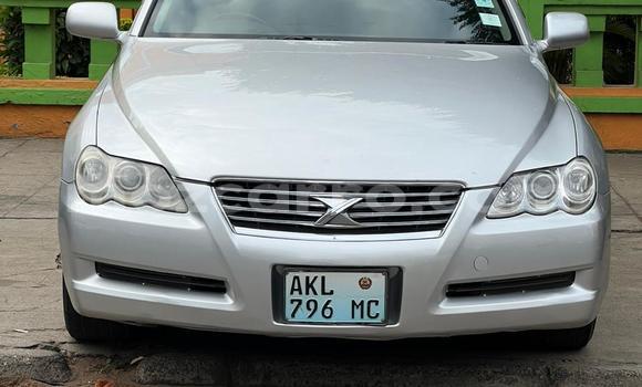 Tenga Tsaru Toyota Mark X Sirivha Mota in Maputo in Maputo Tenga Tsaru Toyota Mark X Sirivha Mota in Maputo in Maputo