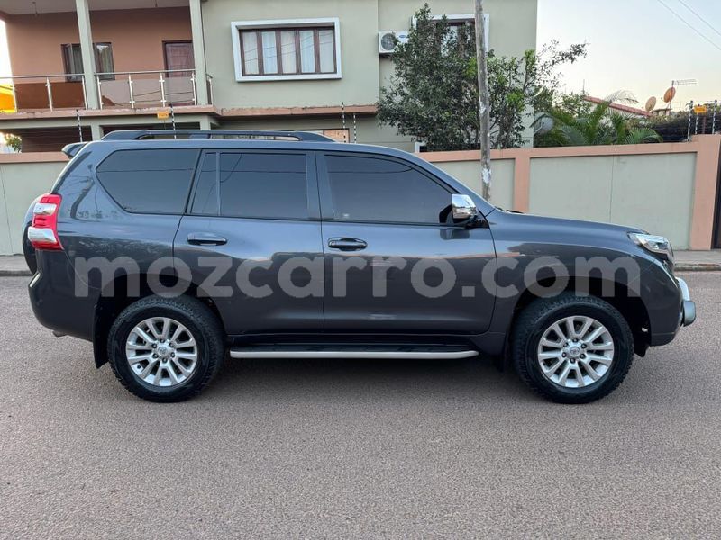 Big with watermark toyota land cruiser prado maputo maputo 26883