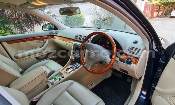 Comprar Usado Audi A4 Azul Carro em Maputo em Maputo Comprar Usado Audi A4 Azul Carro em Maputo em Maputo