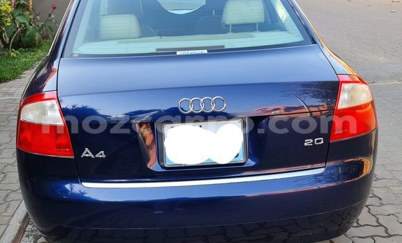 Comprar Usado Audi A4 Azul Carro em Maputo em Maputo Comprar Usado Audi A4 Azul Carro em Maputo em Maputo