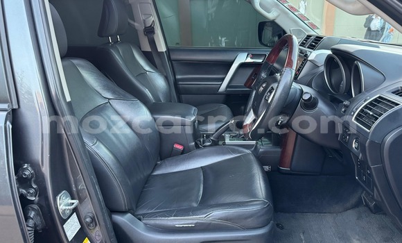 Comprar Usado Toyota Land Cruiser Prado Prata Carro em Maputo em Maputo Comprar Usado Toyota Land Cruiser Prado Prata Carro em Maputo em Maputo
