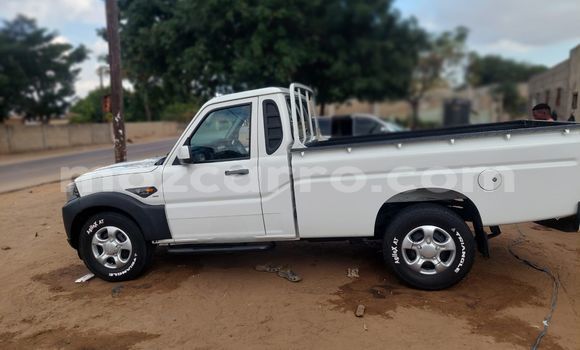 Nunua Ilio tumika Mahindra Armada Nyeupe Gari ndani ya Maputo nchini Maputo Nunua Ilio tumika Mahindra Armada Nyeupe Gari ndani ya Maputo nchini Maputo