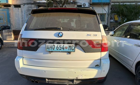 Nunua Ilio tumika BMW X3 Nyeupe Gari ndani ya Maputo nchini Maputo