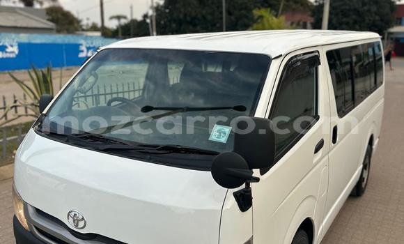 Nunua Ilio tumika Toyota Hiace Nyeupe Gari ndani ya Maputo nchini Maputo Nunua Ilio tumika Toyota Hiace Nyeupe Gari ndani ya Maputo nchini Maputo