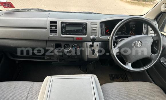 Nunua Ilio tumika Toyota Hiace Nyeupe Gari ndani ya Maputo nchini Maputo Nunua Ilio tumika Toyota Hiace Nyeupe Gari ndani ya Maputo nchini Maputo
