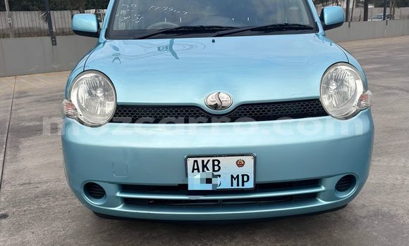 Tenga Tsaru Toyota Sienta Bhuruu Mota in Maputo in Maputo