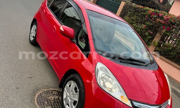 Nunua Ilio tumika Honda Fit Nyekundu Gari ndani ya Maputo nchini Maputo Nunua Ilio tumika Honda Fit Nyekundu Gari ndani ya Maputo nchini Maputo