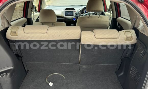 Nunua Ilio tumika Honda Fit Nyekundu Gari ndani ya Maputo nchini Maputo Nunua Ilio tumika Honda Fit Nyekundu Gari ndani ya Maputo nchini Maputo