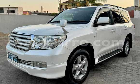 Tenga Tsaru Toyota Land Cruiser Prado Chena Mota in Maputo in Maputo Tenga Tsaru Toyota Land Cruiser Prado Chena Mota in Maputo in Maputo