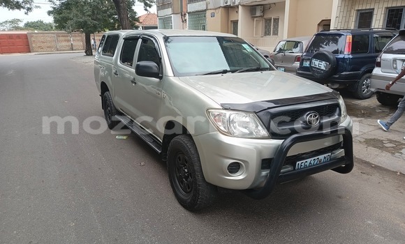 Buy Used Toyota Hilux Silver Car in Maputo in Maputo Buy Used Toyota Hilux Silver Car in Maputo in Maputo
