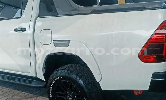Comprar Usado Toyota Hilux Branco Carro em Maputo em Maputo Comprar Usado Toyota Hilux Branco Carro em Maputo em Maputo