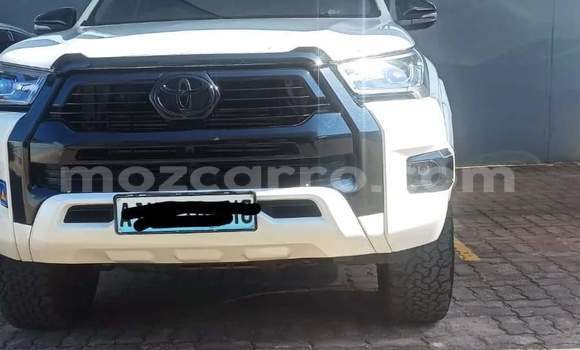 Comprar Usado Toyota Hilux Branco Carro em Maputo em Maputo Comprar Usado Toyota Hilux Branco Carro em Maputo em Maputo