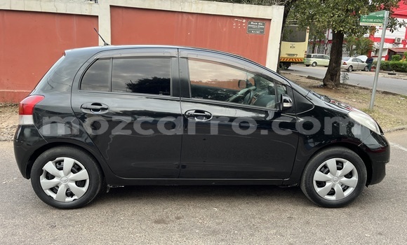 Comprar Usado Toyota Vitz Prata Carro em Maputo em Maputo Comprar Usado Toyota Vitz Prata Carro em Maputo em Maputo