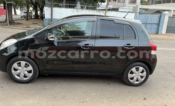 Comprar Usado Toyota Vitz Prata Carro em Maputo em Maputo Comprar Usado Toyota Vitz Prata Carro em Maputo em Maputo