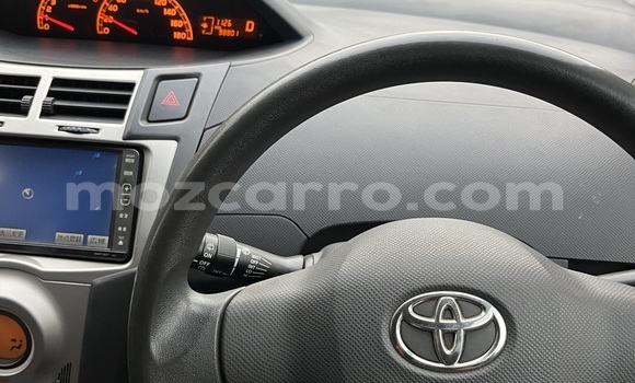 Comprar Usado Toyota Vitz Prata Carro em Maputo em Maputo Comprar Usado Toyota Vitz Prata Carro em Maputo em Maputo