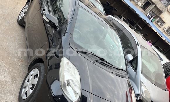 Comprar Usado Toyota Vitz Prata Carro em Maputo em Maputo Comprar Usado Toyota Vitz Prata Carro em Maputo em Maputo
