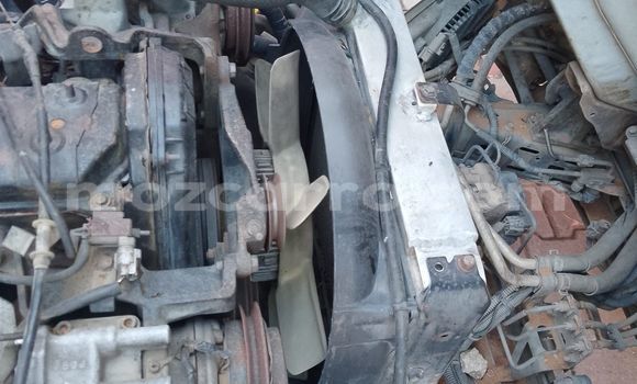 Nunua Ilio tumika Toyota Dyna Nyeupe Gari ndani ya Maputo nchini Maputo Nunua Ilio tumika Toyota Dyna Nyeupe Gari ndani ya Maputo nchini Maputo