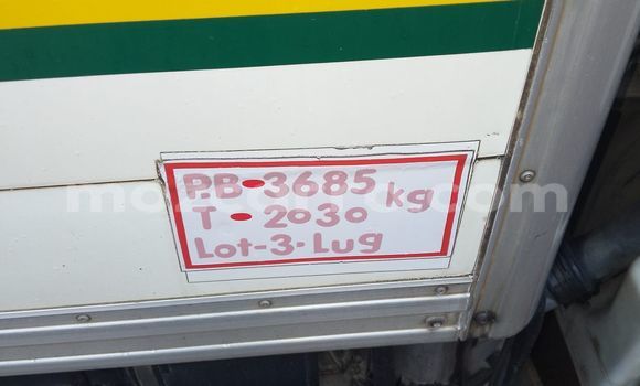 Nunua Ilio tumika Toyota Dyna Nyeupe Gari ndani ya Maputo nchini Maputo Nunua Ilio tumika Toyota Dyna Nyeupe Gari ndani ya Maputo nchini Maputo