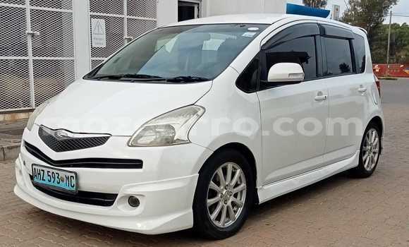 Comprar Usado Toyota Ractis Branco Carro em Maputo em Maputo Comprar Usado Toyota Ractis Branco Carro em Maputo em Maputo