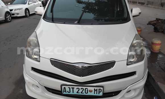 Nunua Ilio tumika Toyota Ractis Nyeupe Gari ndani ya Maputo nchini Maputo
