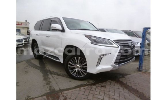 Nunua Imported Lexus LX Nyeupe Gari ndani ya Import - Dubai nchini Cabo Delgado Nunua Imported Lexus LX Nyeupe Gari ndani ya Import - Dubai nchini Cabo Delgado