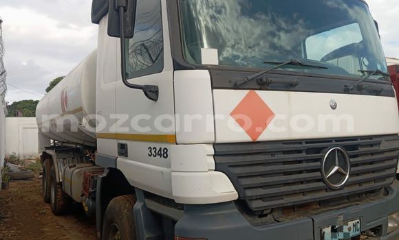 Comprar Usado Mercedes-Benz CLS250 Branco Carro em Maputo em Maputo