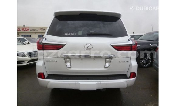 Nunua Imported Lexus LX Nyeupe Gari ndani ya Import - Dubai nchini Cabo Delgado Nunua Imported Lexus LX Nyeupe Gari ndani ya Import - Dubai nchini Cabo Delgado