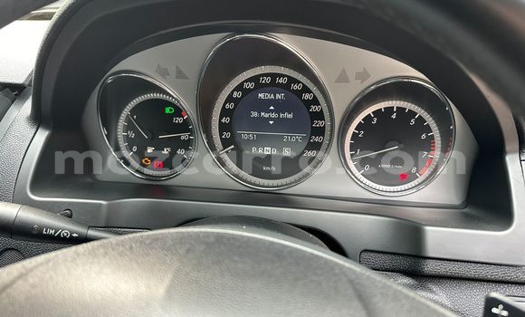 Tenga Tsaru Mercedes‒Benz C-Class Chena Mota in Maputo in Maputo Tenga Tsaru Mercedes‒Benz C-Class Chena Mota in Maputo in Maputo