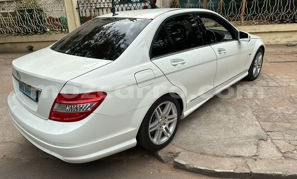 Tenga Tsaru Mercedes‒Benz C-Class Chena Mota in Maputo in Maputo Tenga Tsaru Mercedes‒Benz C-Class Chena Mota in Maputo in Maputo