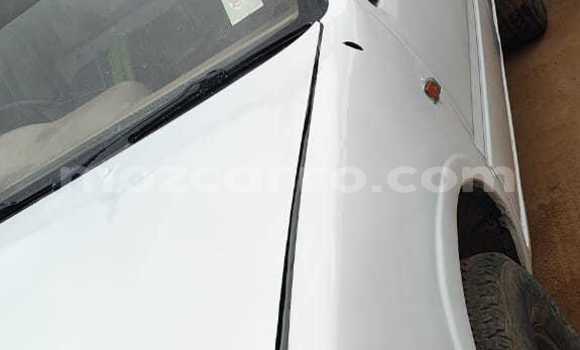 Nunua Ilio tumika Isuzu KB Nyeupe Gari ndani ya Maputo nchini Maputo Nunua Ilio tumika Isuzu KB Nyeupe Gari ndani ya Maputo nchini Maputo