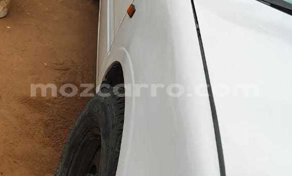 Nunua Ilio tumika Isuzu KB Nyeupe Gari ndani ya Maputo nchini Maputo Nunua Ilio tumika Isuzu KB Nyeupe Gari ndani ya Maputo nchini Maputo