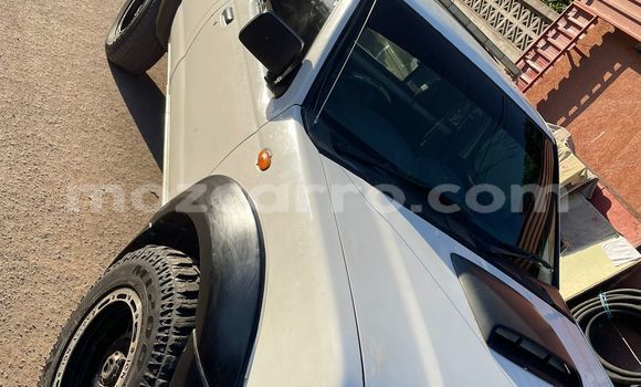 Comprar Usado Nissan Hardbody Branco Carro em Maputo em Maputo Comprar Usado Nissan Hardbody Branco Carro em Maputo em Maputo