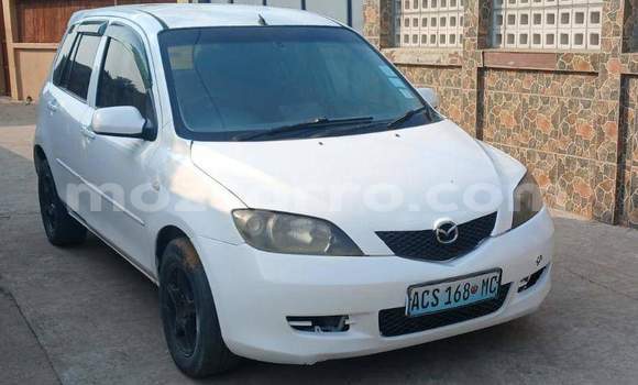 Comprar Usado Mazda Demio Branco Carro em Maputo em Maputo Comprar Usado Mazda Demio Branco Carro em Maputo em Maputo