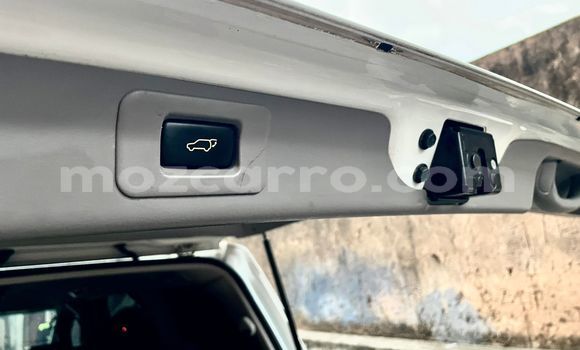 Nunua Ilio tumika Toyota Alphard Nyeupe Gari ndani ya Maputo nchini Maputo Nunua Ilio tumika Toyota Alphard Nyeupe Gari ndani ya Maputo nchini Maputo