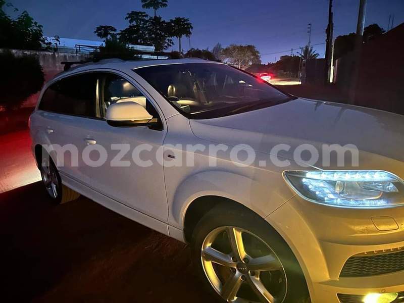 Big with watermark audi q7 maputo maputo 27001