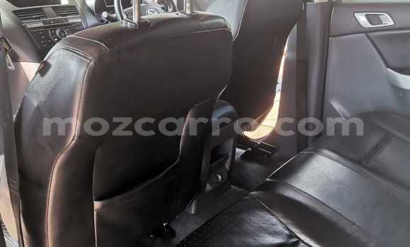 Comprar Usado Mazda BT-50 Branco Carro em Maputo em Maputo Comprar Usado Mazda BT-50 Branco Carro em Maputo em Maputo
