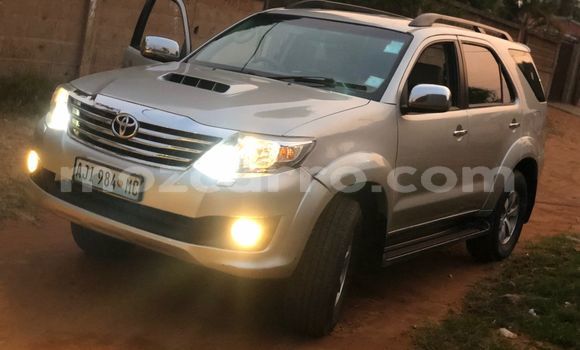 Nunua Ilio tumika Toyota Fortuner Nyingine Gari ndani ya Maputo nchini Maputo Nunua Ilio tumika Toyota Fortuner Nyingine Gari ndani ya Maputo nchini Maputo