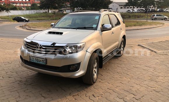 Nunua Ilio tumika Toyota Fortuner Nyingine Gari ndani ya Maputo nchini Maputo Nunua Ilio tumika Toyota Fortuner Nyingine Gari ndani ya Maputo nchini Maputo